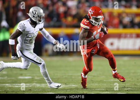 Kansas City Chiefs cornerback Chris Lammons (29) breaks up a pass intended  for Washington Commanders wide receiver Dyami Brown during the second half  of an NFL preseason football game Saturday, Aug. 20