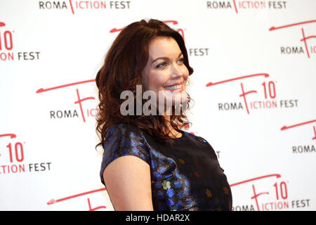 Rome, Italy. 10th December, 2016. Bellamy Young attends the 'Shondaland' red carpet during the Roma Fiction Fest 2016 at The Space Moderno on December 10, 2016 in Rome, Italy. Credit:  Fulvio Dalfelli/Alamy Live News Stock Photo