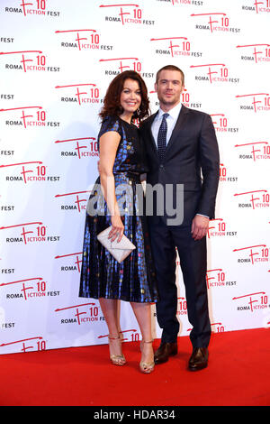 Rome, Italy. 10th December, 2016. Bellamy Young and Charlie Weber attend the 'Shondaland' red carpet during the Roma Fiction Fest 2016 at The Space Moderno on December 10, 2016 in Rome, Italy. Credit:  Fulvio Dalfelli/Alamy Live News Stock Photo
