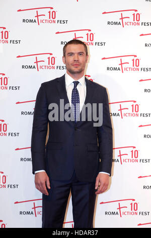 Rome, Italy. 10th December, 2016. Charlie Weber attends the 'Shondaland' red carpet during the Roma Fiction Fest 2016 at The Space Moderno on December 10, 2016 in Rome, Italy Credit:  Fulvio Dalfelli/Alamy Live News Stock Photo