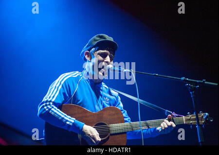 Glasgow, UK. 10th Dec, 2016. Glasgow singer-songwriter Gerry Cinnamon supporting Ocean Colour Scene at The Hydro Credit:  Tony Clerkson/Alamy Live News Stock Photo