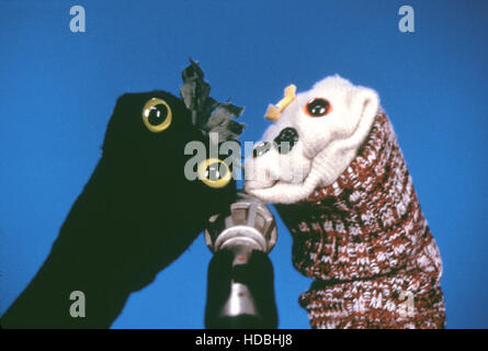 THE SIFL & OLLY SHOW, (from left) Sifl, Olly, 199799. © MTV
