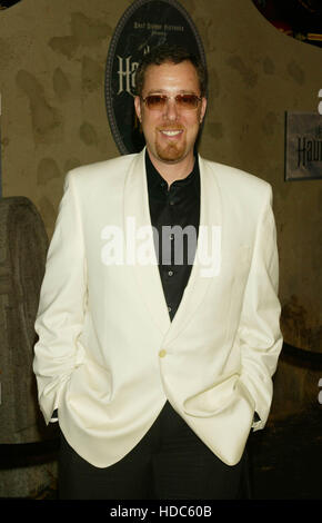 FBS07 20031123 LOS ANGELES, UNITED STATES :  Director Rob Minkoff arrives for the world premiere of his  film The Haunted Mansion at the El Capitan Theater in Los Angeles, California on Sunday 23 November, 2003. The Walt Disney Pictures'  film, starring Eddie Murphy,  will open in the US Wednesday 26 November. Photo by Francis Specker Stock Photo