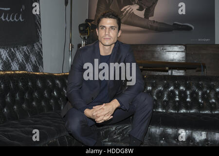 Actor Alex Gonzalez attends the presentation of the new campaign Fall Winter Emidio Tucci  Featuring: Alex Gonzalez Where: Madrid, Spain When: 04 Oct 2016 Stock Photo