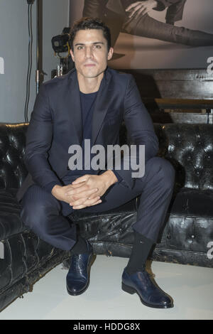 Actor Alex Gonzalez attends the presentation of the new campaign Fall Winter Emidio Tucci  Featuring: Alex Gonzalez Where: Madrid, Spain When: 04 Oct 2016 Stock Photo