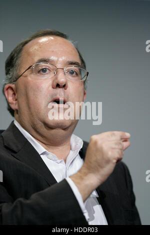 Lawrence Stern, chairman and chief executive officer or Talecris Biotherapeutics Holdings Corp., speaks during the 2010 Ernst & Young Strategic Growth Forum in Palm Desert, California, on November 9, 2010.  Photo by Francis Specker Stock Photo