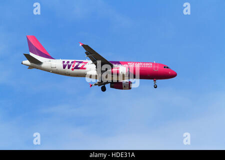 Airbus A320-232 , HA-LPQ of Wizz Air on approach to Larnaca airport, Cyprus. Stock Photo