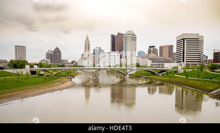 Iconic bridge and Columbus Ohio skyline in the rain Stock Photo
