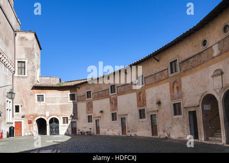 ROME, ITALY - OCTOBER 31, 2016: courtyard of Castel Sant Angelo (Castle of the Holy Angel, Mausoleum of Hadrian) in Rome city. From this courtyard it Stock Photo