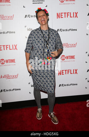 Hollywood, CA. 09th Dec, 2016. Kirtsen Johnson, At 32nd Annual IDA Documentary Awards At Paramount Studios, California on December 09, 2016. © Faye Sadou/Media Punch/Alamy Live News Stock Photo