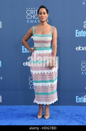 Tracee Ellis Ross arrives for the 2016 White House Correspondents Association Annual Dinner at