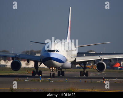 B-18805 (aircraft) China Airlines Airbus A340-313 - cn 415 at Schiphol pic0 Stock Photo