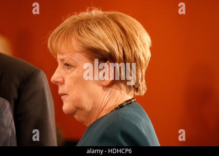 BKin Angela Merkel - Treffen der dt. Bundeskanzlerin mit den Ministerpraesidenten der Laender, Bundeskanzleramt, 8. Dezember 2016, Berlin. Stock Photo