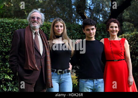 Roma, Italy. 12th Dec, 2016. Cast during photocall of Italian fiction 'Mia Moglie, Mia Figlia, Due Bebè', which is part of the TV movie cycle 'Purchè Finisca Bene 2' produced by Rai Fiction. © Matteo Nardone/Pacific Press/Alamy Live News Stock Photo