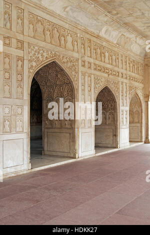 Detail of ISLAMIC ARCHES at AGRA FORT built by the Mughal emperors in ...