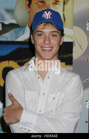 Actor Jeremy Sumpter arrives at the premiere of the film' Lost' in Los Angeles, October 7, 2004. Photo by Francis Specker Stock Photo