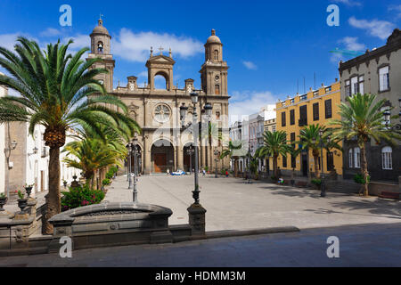 LAS PALMAS, CANARY ISLANDS - OCTOBER 10, 2016. Square and cathedral of Santa Ana. It is the seat of the Diocese of the Canaries in the Roman Catholic Stock Photo