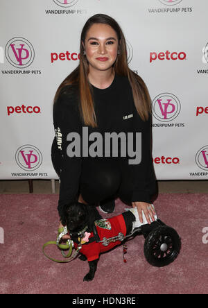 West Hollywood, CA. 12th Dec, 2016. Guest, At Product launch; Vanderpump Pets, founded by Lisa Vanderpump, At Petco Store In California on December 12, 2016. Credit:  Faye Sadou/Media Punch/Alamy Live News Stock Photo