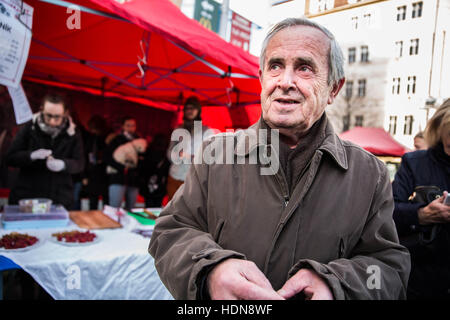 Prague, Czech Republic. 10th Dec, 2016. Activistic event for the rights of the animals, christmas market that happened in Prague was made by a movement 269 that is spreading veganism and is organizing controversal and shocking events worldwide.December 10th, 2016. Andel, Prague. © David Tesinsky/ZUMA Wire/Alamy Live News Stock Photo