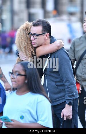 Fred Armisen spotted hugging an unidentified woman as he walks in Soho  Featuring: Fred Armisen Where: Manhattan, New York, United States When: 20 Oct 2016 Stock Photo