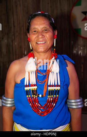 Indian woman wearing traditional jewelry Stock Photo - Alamy
