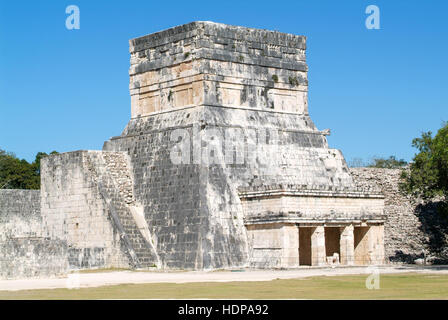 Mayan pyramid of Jaguares in Chichen Itza, Mexico Stock Photo