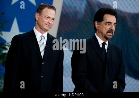 Actors Gary Sinise (left) and Joe Mantegna co-host the National Memorial Day Concert on the U.S. Capitol West Lawn May 30, 2016 in Washington, DC. Stock Photo