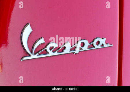 Vespa Logo wallpaper by ClemKrym - Download on ZEDGE™ | 6ce1