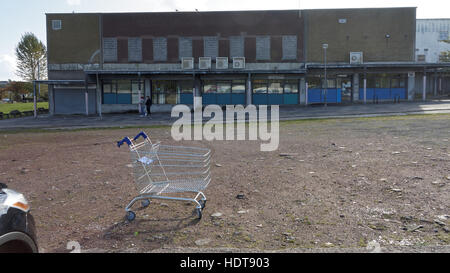 Drumchapel housing peripheral estate Glasgow deprivation Stock Photo