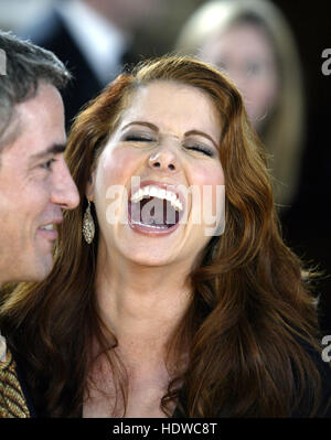 Debra Messing arrives at the People's Choice Awards in Pasadena, California on Sunday January 9, 2005. Photo credit: Francis Specker Stock Photo
