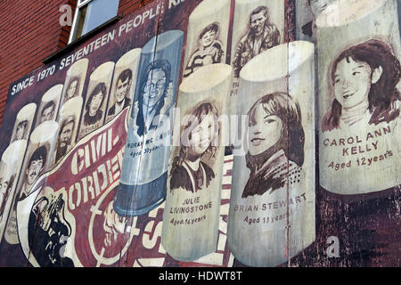 Belfast Falls Rd Republican Mural - Seventeen People Dead Stock Photo