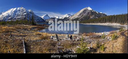 Wide Panoramic Landscape Scenic View Upper Kananaskis Lake Snowy Rocky Mountain Peaks Autumn Colors Hiking Trail Peter Lougheed Provincial Park Canada Stock Photo