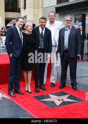 Hollywood, USA. 15th Dec, 2016. Tammy Reynolds, Ryan Reynolds, Terry Reynolds, Patrick Reynolds, Jeff Reynolds, at Ryan Reynolds Honored With Star On The Hollywood Walk Of Fame, at Regency Village Theatre In California on December 15, 2016. © Faye Sadou/Media Punch/Alamy Live News Stock Photo