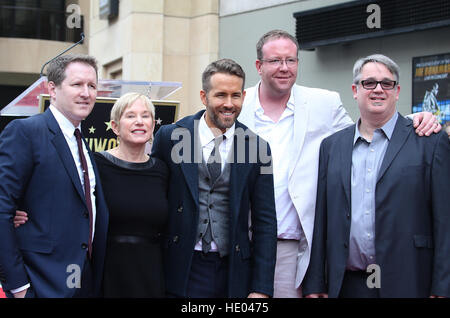 Hollywood, USA. 15th Dec, 2016. Tammy Reynolds, Ryan Reynolds, Terry Reynolds, Patrick Reynolds, Jeff Reynolds, at Ryan Reynolds Honored With Star On The Hollywood Walk Of Fame, at Regency Village Theatre In California on December 15, 2016. © Faye Sadou/Media Punch/Alamy Live News Stock Photo