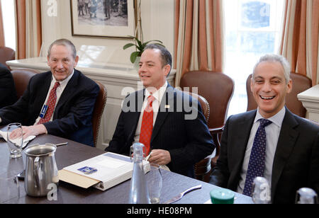 New York, New York, USA. 16th Dec, 2016. Incoming White House chief of staff Reince Priebus(C) is flanked by Formers White House Chief of Staff Samuel Knox Skinner (L) and Rahm Emanuel (R) during a meeting in the Chief of Staff office of the White House in Washington, DC, December 16, 2016. Credit: Olivier Douliery/Pool via CNP /MediaPunch © MediaPunch Inc/Alamy Live News Stock Photo