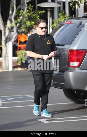 Jonah Hill after leaving a branch of Fred Segal in Beverly Hills, California.  Featuring: Jonah Hill Where: Beverly Hills, California, United States When: 07 Nov 2016 Stock Photo