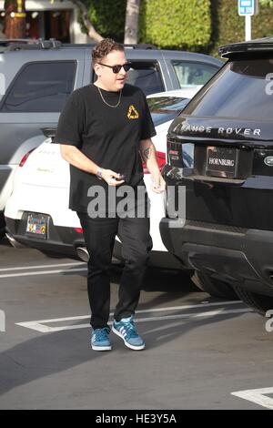 Jonah Hill after leaving a branch of Fred Segal in Beverly Hills, California.  Featuring: Jonah Hill Where: Beverly Hills, California, United States When: 07 Nov 2016 Stock Photo