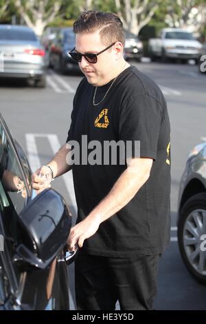 Jonah Hill after leaving a branch of Fred Segal in Beverly Hills, California.  Featuring: Jonah Hill Where: Beverly Hills, California, United States When: 07 Nov 2016 Stock Photo