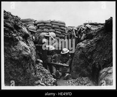 Cleaning Lewis gun - note the foghorn for gas alarm Stock Photo