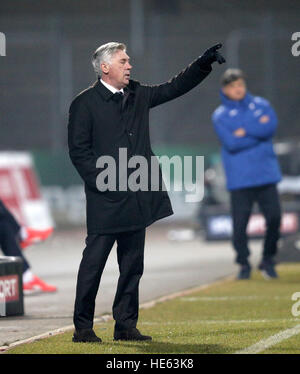 Darmstadst, Germany. 18th Dec, 2016. Munich's coach Carlo Ancelotti, photographed during the Bundesliga soccer match between Darmstadt 98 and Bayern Munich at Jonathan Heimes stadium in Darmstadst, Germany, 18 December 2016. (EMBARGO CONDITIONS - ATTENTION: Due to the accreditation guidlines, the DFL only permits the publication and utilisation of up to 15 pictures per match on the internet and in online media during the match.) Photo: Hasan Bratic/dpa/Alamy Live News Stock Photo