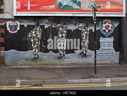 UFF Unionist mural, off Shankill Road West Belfast,Northern Ireland,UK - UDA / UFF Stock Photo