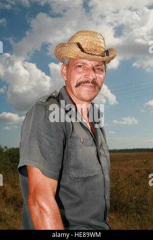 Farm labourer, Vinales, Pinar del Río Province, Cuba, Latin America Stock Photo