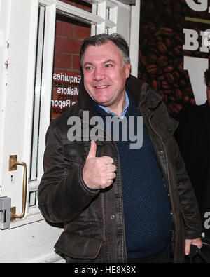 Celebs and their professional partners arrive at Blackpool Tower for rehearsals  Featuring: Ed Balls Where: Blackpool, United Kingdom When: 18 Nov 2016 Stock Photo