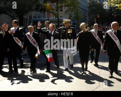 Gen. Peter Pace, chairman of the Joint Chiefs of Staff, his wife, Lynne, and the Mayor of New York City, Michael Bloomberg, march in the Columbus Day Parade along Fifth Avenue in New York, Monday, Oct. 9, 2006. Gen. Pace, who was born in Brooklyn, New York to Italian-American parents, was selected by the Columbus Citizens Foundation to be the Grand Marshal. Defense Dept.  U.S. Air Force Staff Sgt. D. Myles Cullen (released) Stock Photo