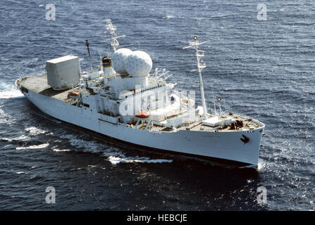 A starboard bow view of the missile range instrumentation ship USNS OBSERVATION ISLAND (T-AGM 23). Stock Photo