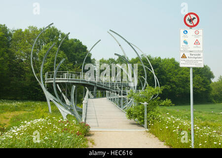 Deutschland, NRW, Kreis Heinsberg, Übach-Palenberg, Ortsteil Windhausen, Klangbrücke am Willy-Dohmen-Park Stock Photo