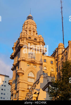 Argentina, Buenos Aires Province, City of Buenos Aires, View towards the Palacio Barolo Building on Avenida de Mayo. Stock Photo