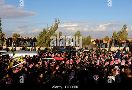 Karak, Jordan. 19th Dec, 2016. The funeral of Lieutenant Colonel Saed Mayateh is held in Karak City, Jordan, Dec. 19, 2016. Four gunmen killed Saed Mayateh and nine other people, including a Canadian tourist, in a series of attacks Sunday night in south Jordan's Karak Governorate. © Mohammad Abu Ghosh/Xinhua/Alamy Live News Stock Photo