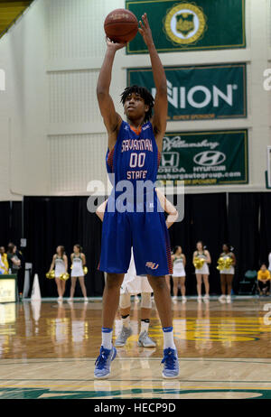 Williamsburg, VA, USA. 19th Dec, 2016. 20161219 - Savannah State forward ROBERT KELLY JR. (00) shoots a free throw against William and Mary in the first half at Kaplan Arena in Williamsburg, Va. © Chuck Myers/ZUMA Wire/Alamy Live News Stock Photo