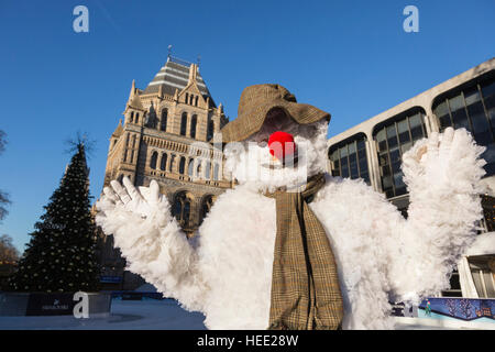 On the coldest week of the year, The Snowman takes to the ice at the Natural History Museum Ice Rink. The show is currently on at the Peacock Theatre (until 1 January 2017). Stock Photo